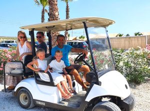35 Villa Alwin beach Resort Golfcar 300x221