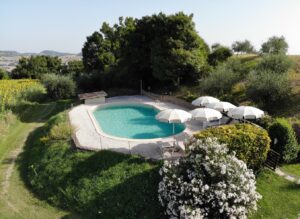 i magnoni zwembad 4 300x219