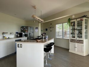 f4fda251 3a59 43ff bd30 c31261cbf1fa 300x225